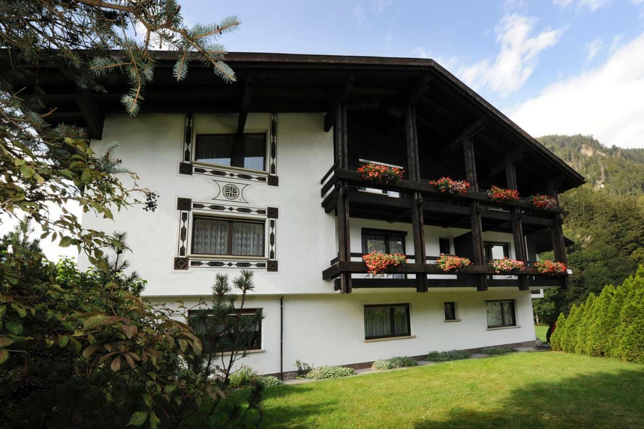 Haus Karin Sankt Gallenkirch Exterior foto